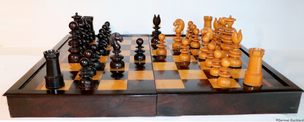 Antique english box chess board