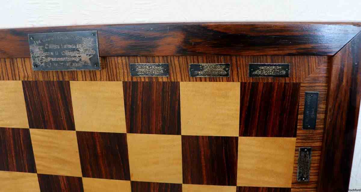 English Club Chessboard
