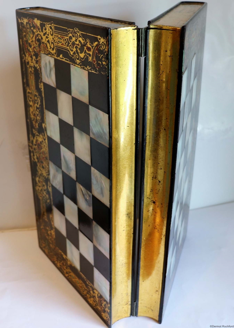 Antique mother of pearl Boxboard