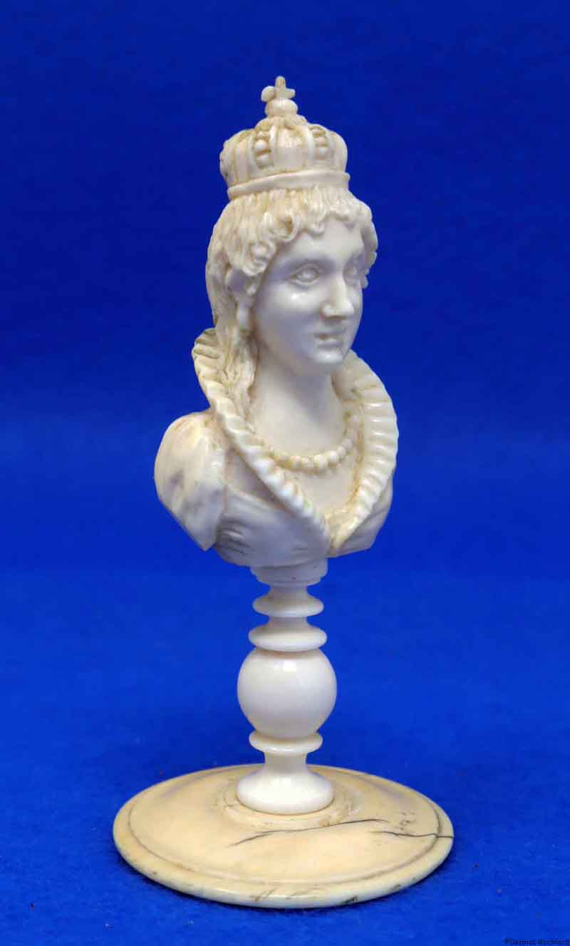 Antique french Chess Set Pieces