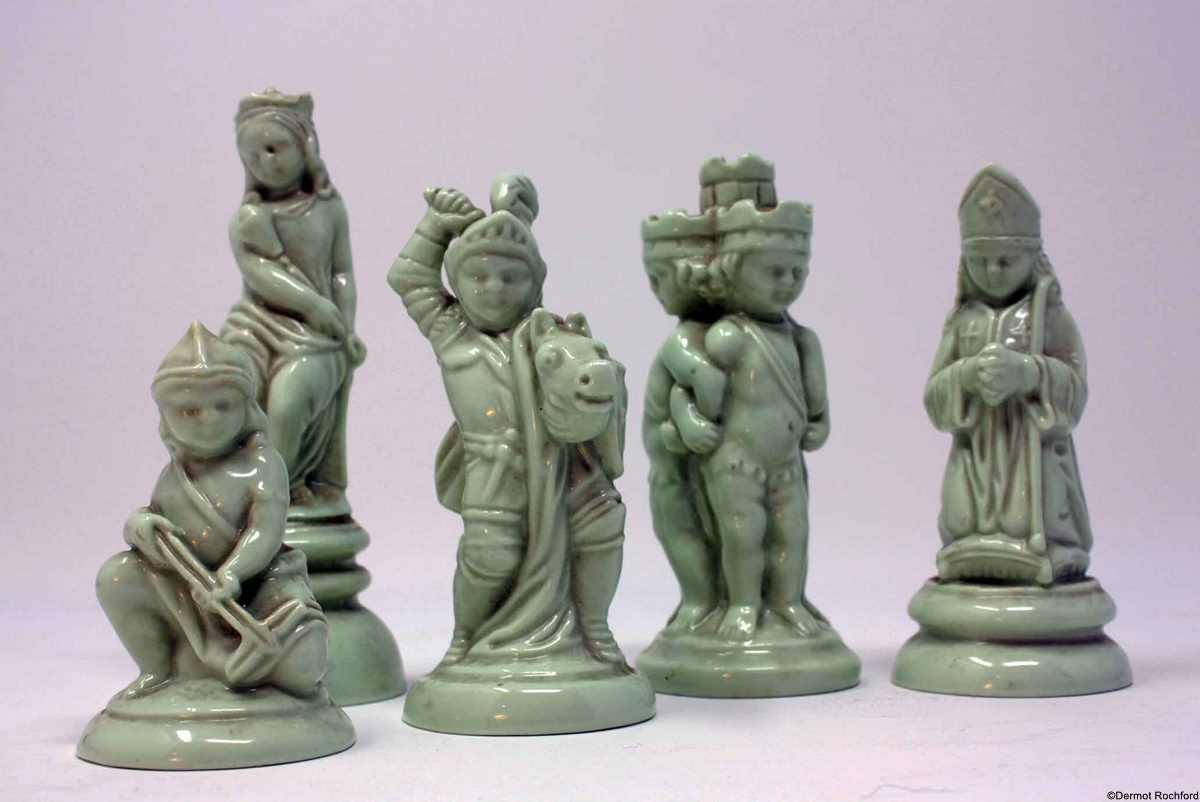 Antique Minton Chess Set Pieces