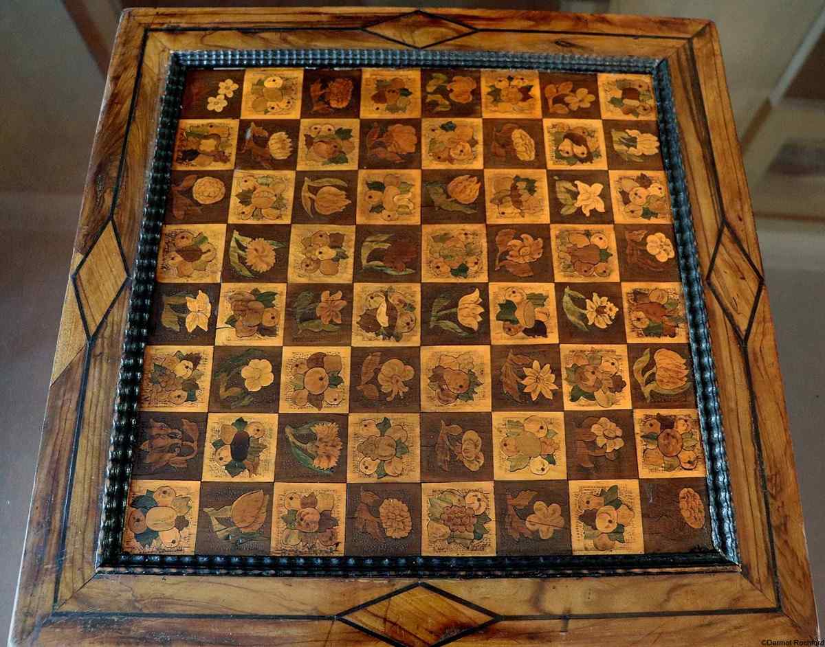 Antique Eger Games Box Chess