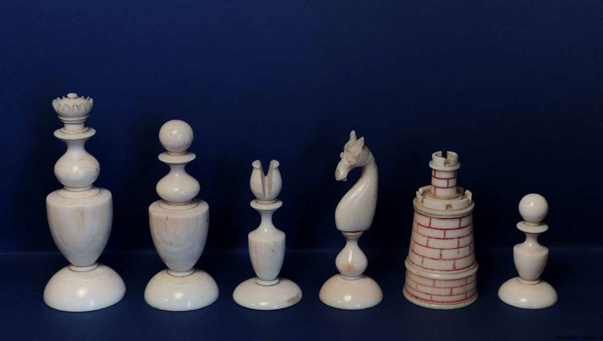 Antique 18th Century English Chess Set