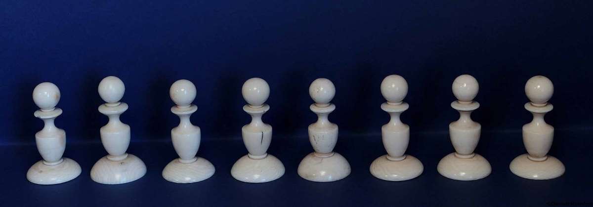 Antique 18th Century English Chess Set