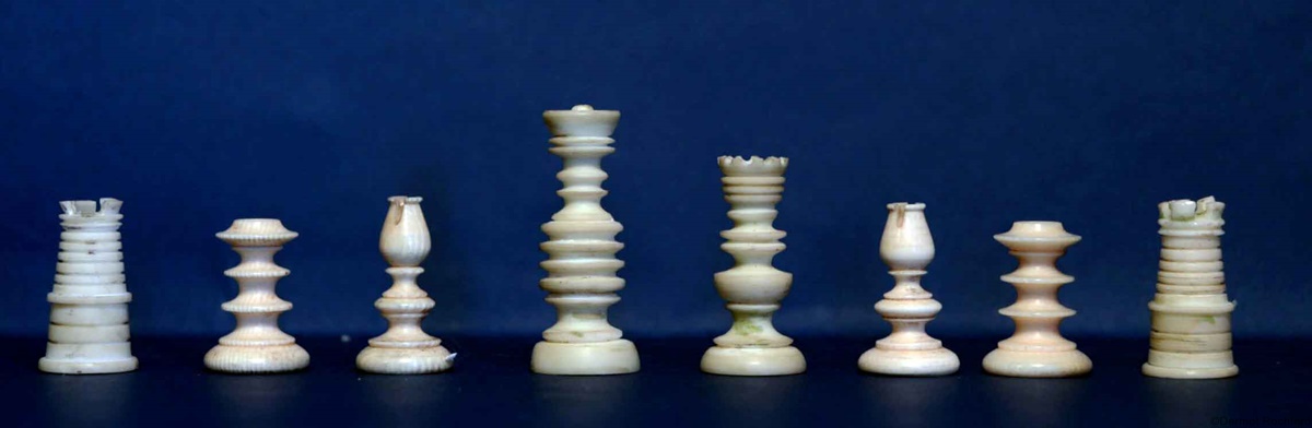  Miniature 18th Century English chess set