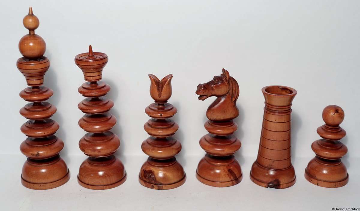 Fine continental paying chess set