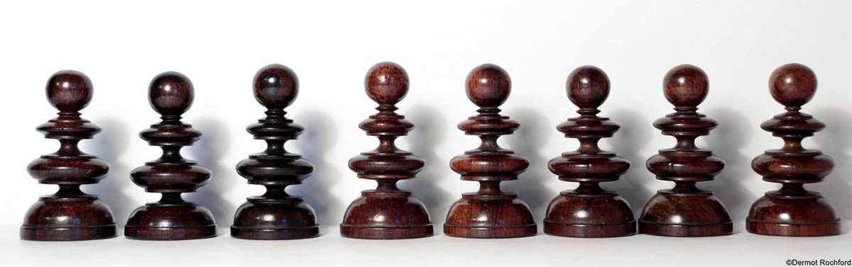Fine continental paying chess set