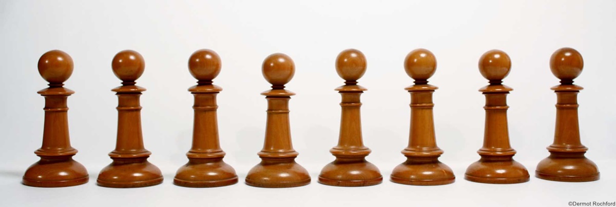 Antique Leuchars Upright Chess Set