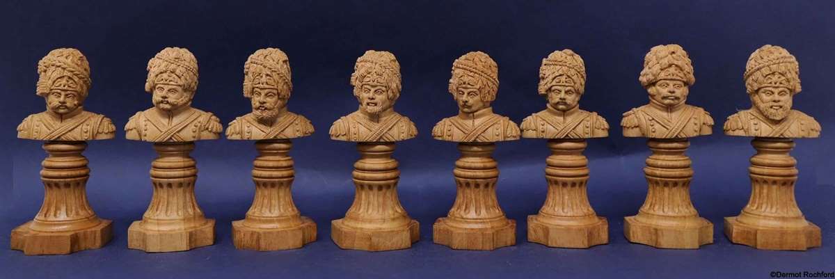 DK Bust Chess Set