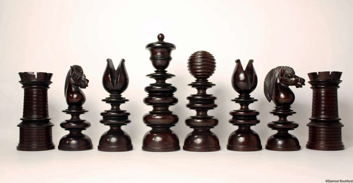 Old English Pattern Chess Set