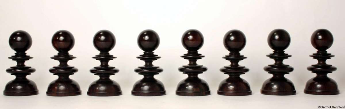 Old English Pattern Chess Set