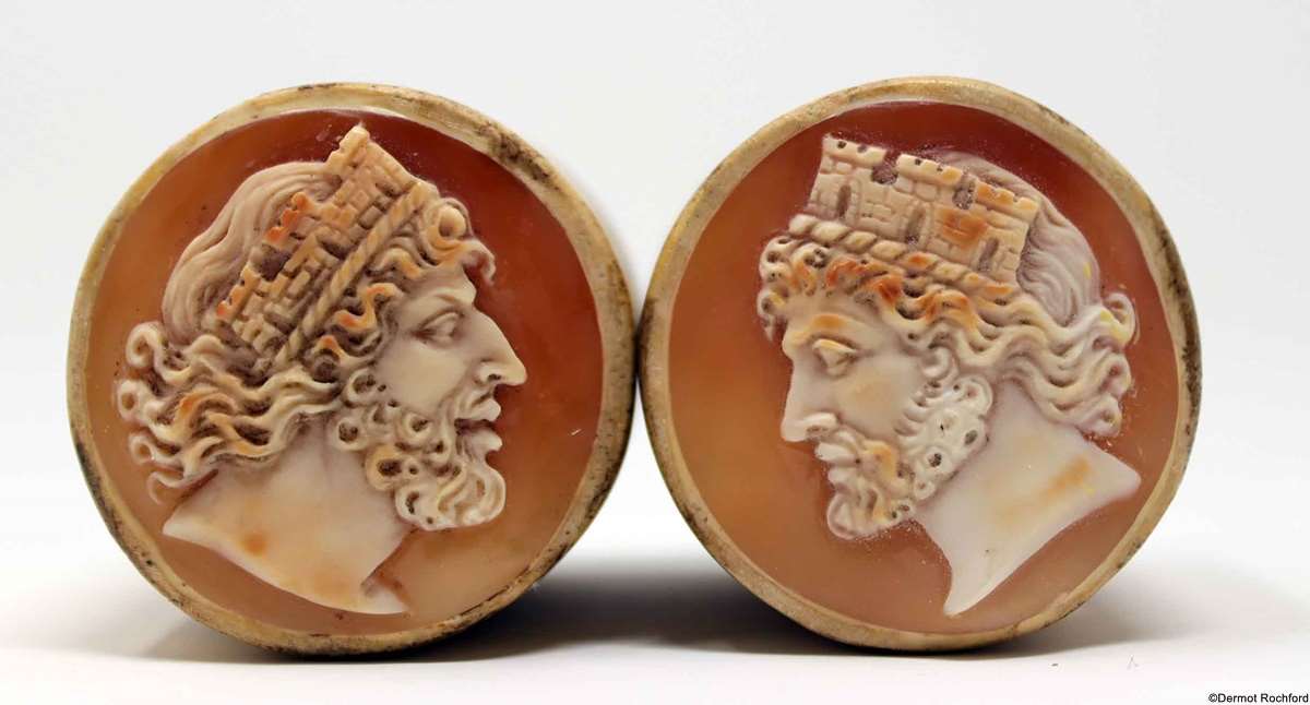 Fine Cameo Chess Set