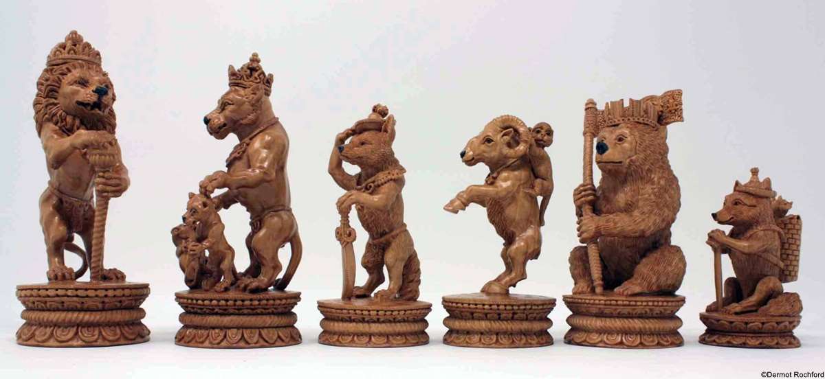 Exceptionally finely carved Reynard Chess Set