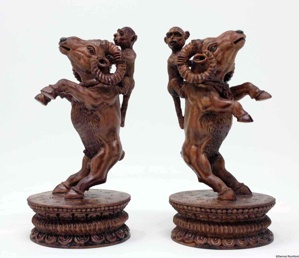 Exceptionally finely carved Reynard Chess Set