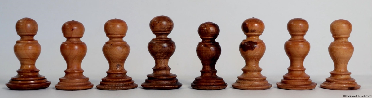 Early Antique English Chess Set