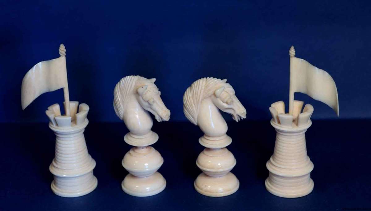 Antique Leuchars Chess Set