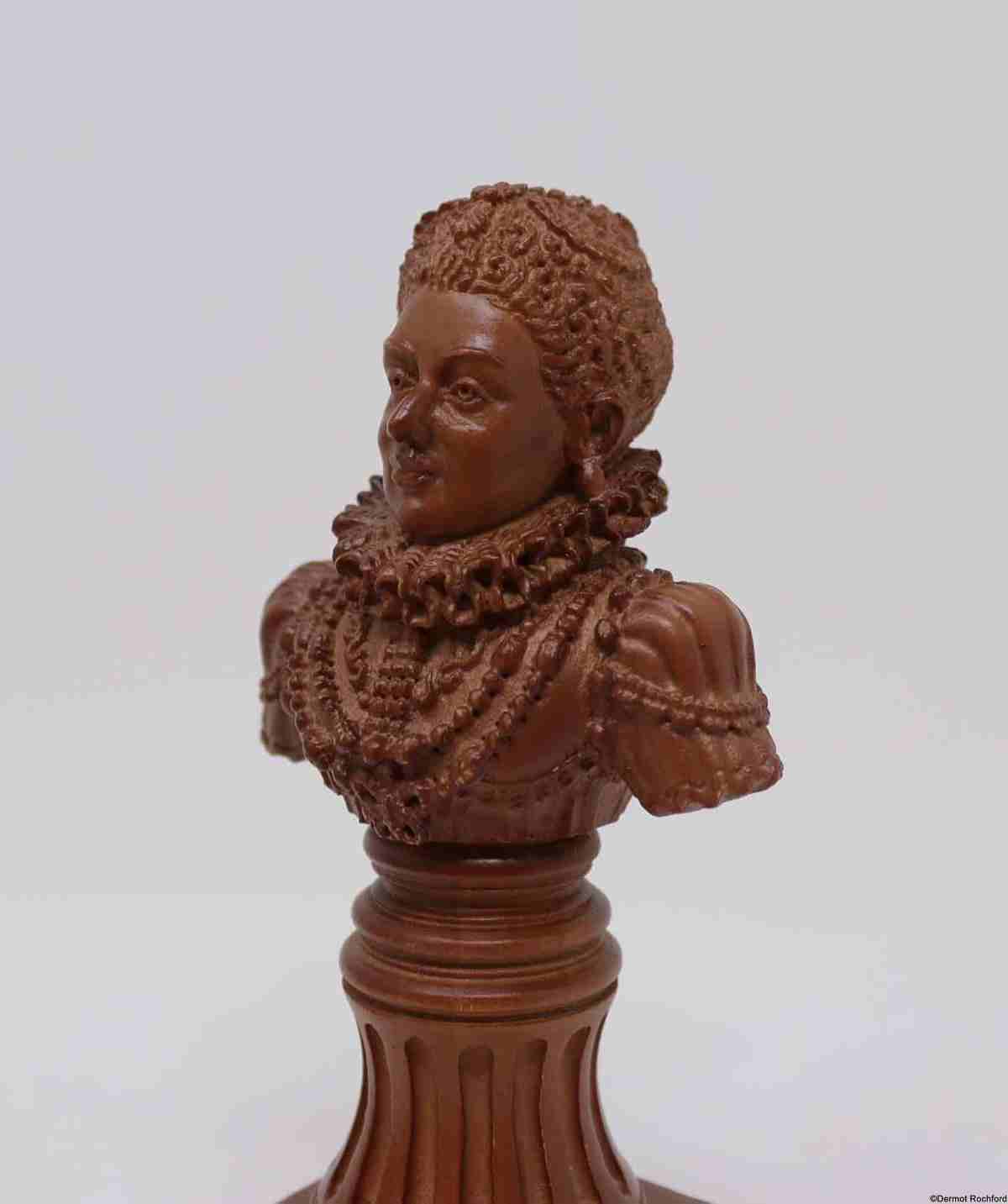 Antique Napoleon Bust Chess Set
