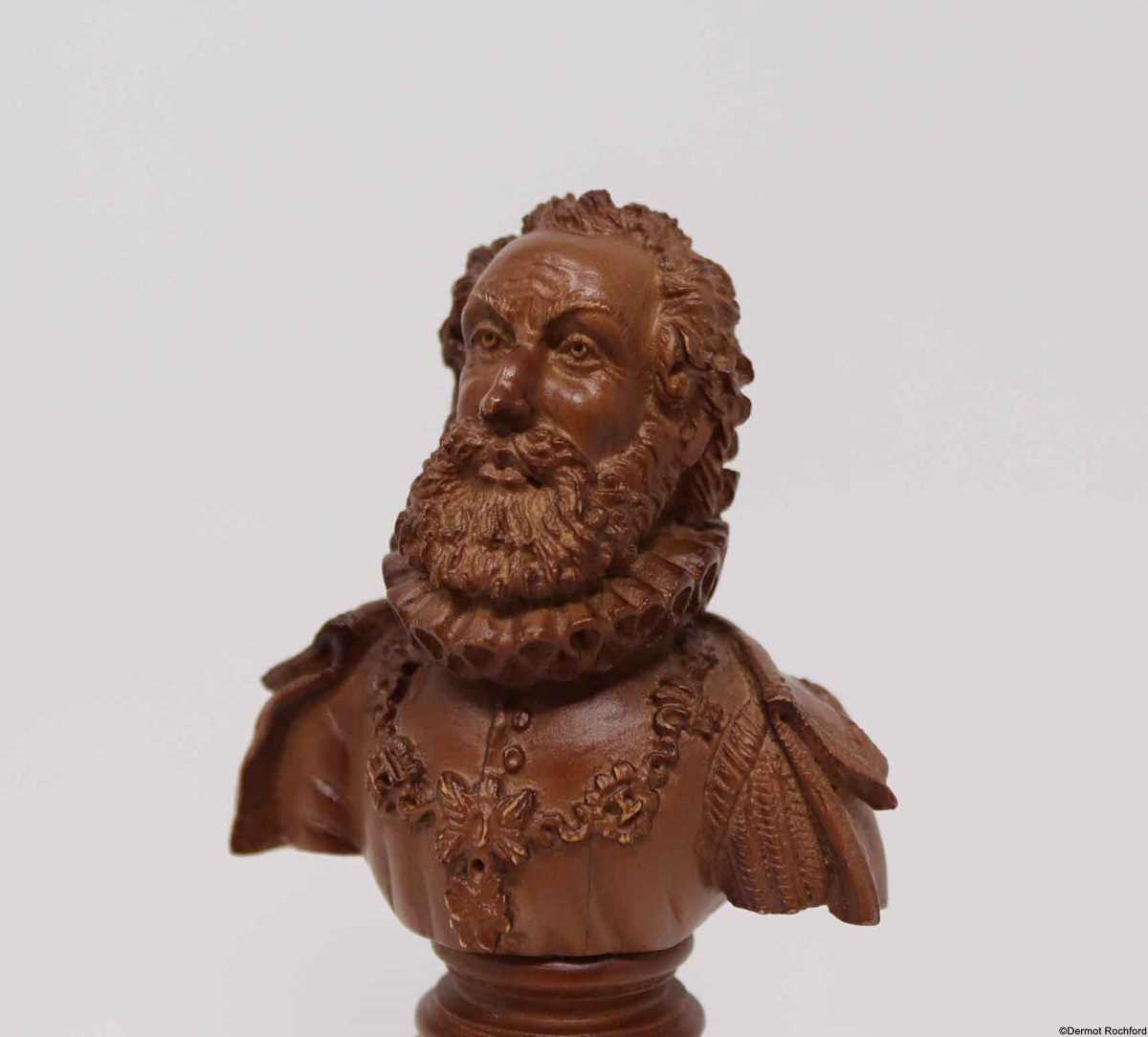 Antique Napoleon Bust Chess Set