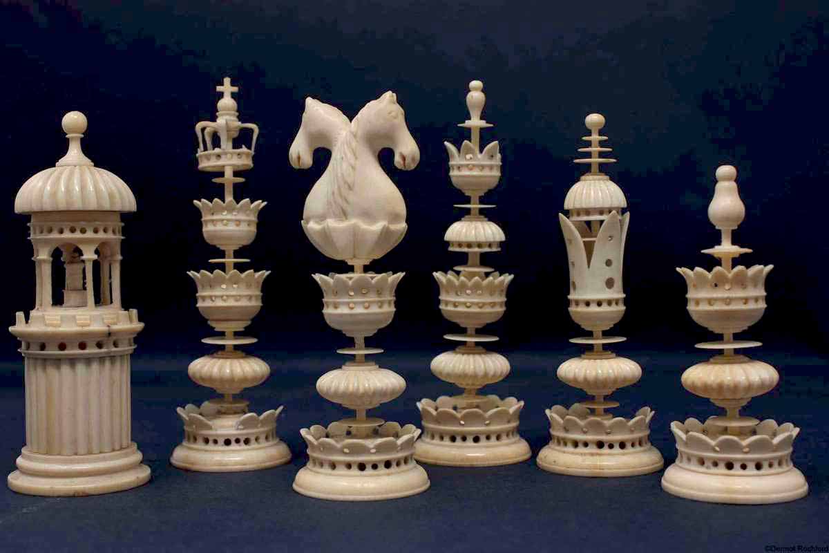 Antique Edel_ Chess Set