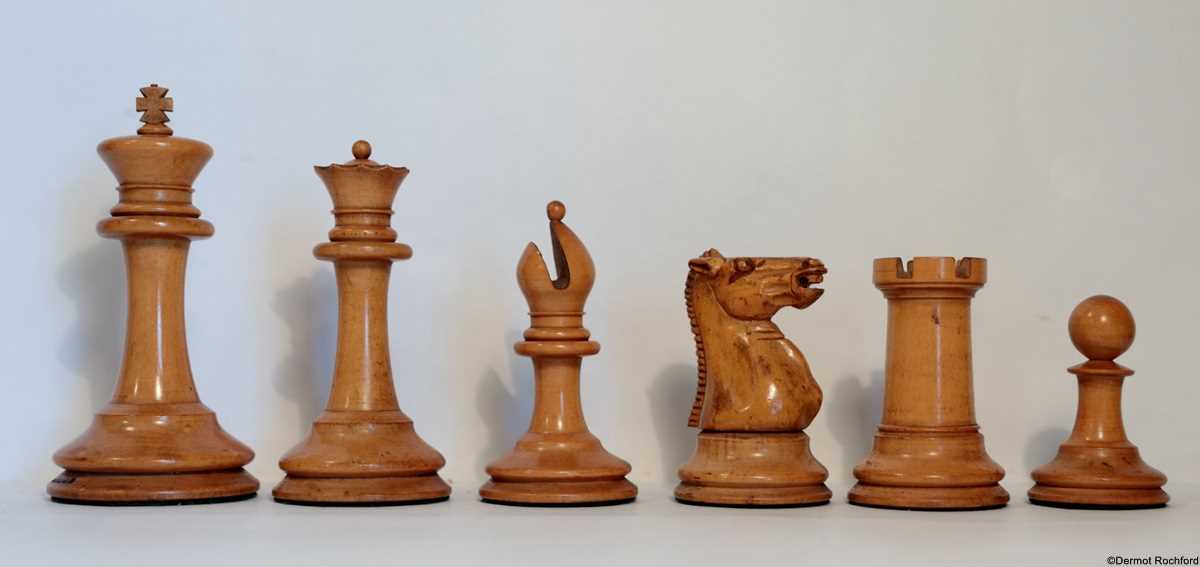 Antique English Jaqques Chess Set