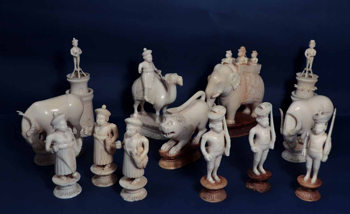 Antique Indian John Company chess set