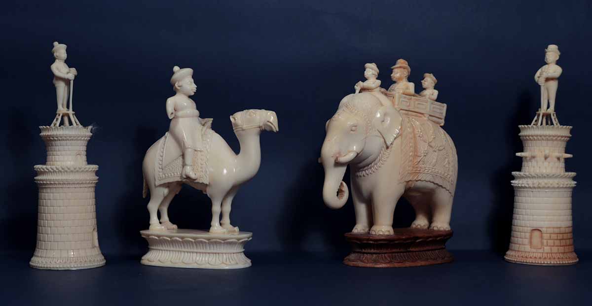 Antique Indian John Company chess set