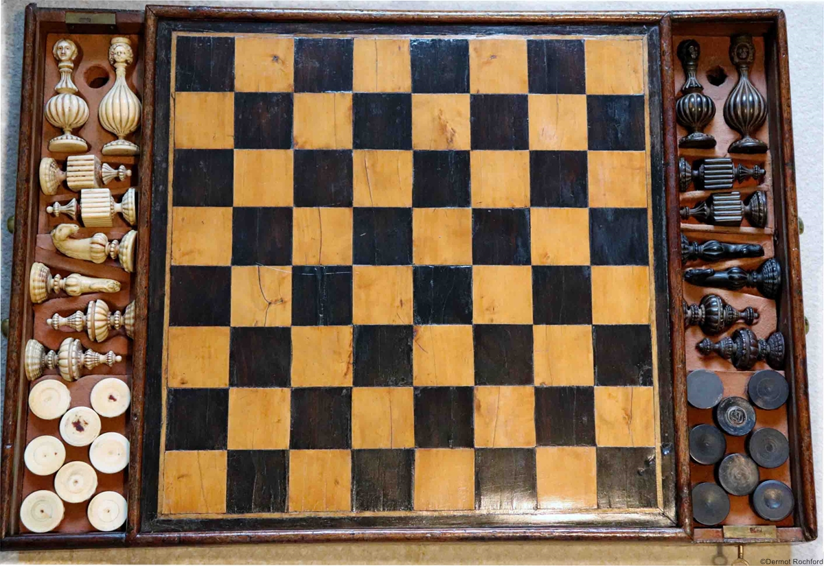 Antique very early Chess Set