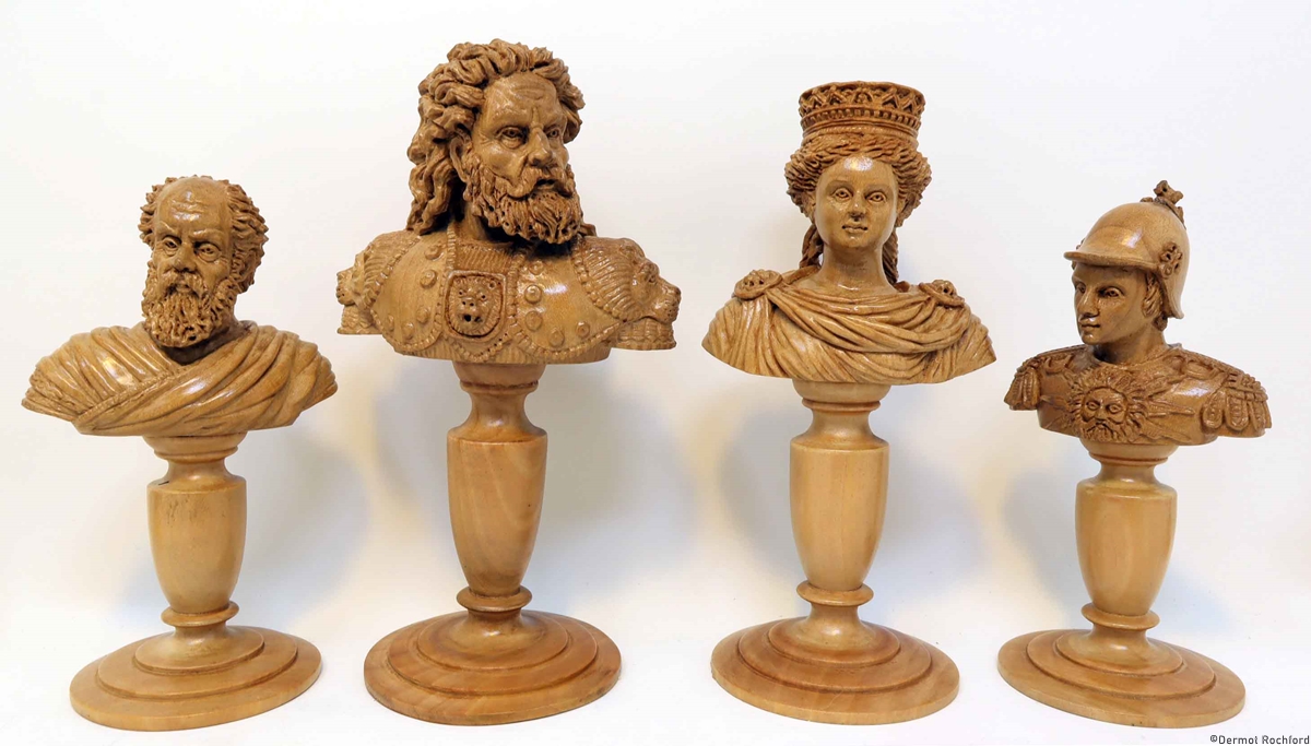 DK Bust Good vs Evil Chess Set