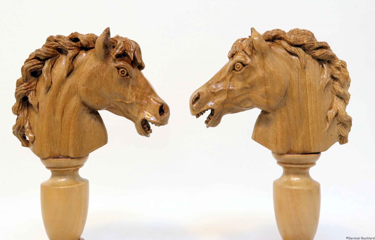 DK Bust Good vs Evil Chess Set