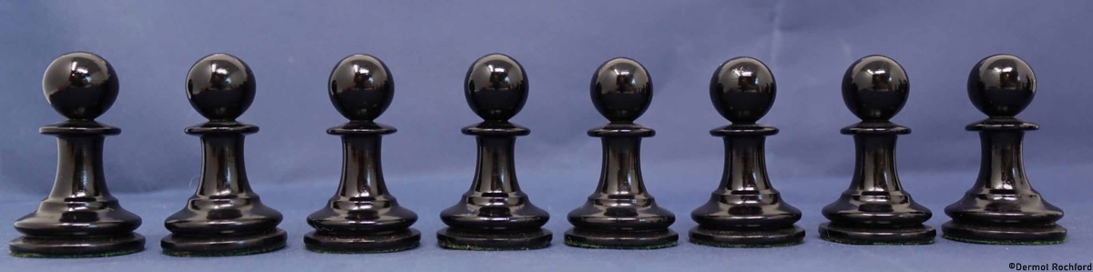 Antique Jaques Club Chess Set