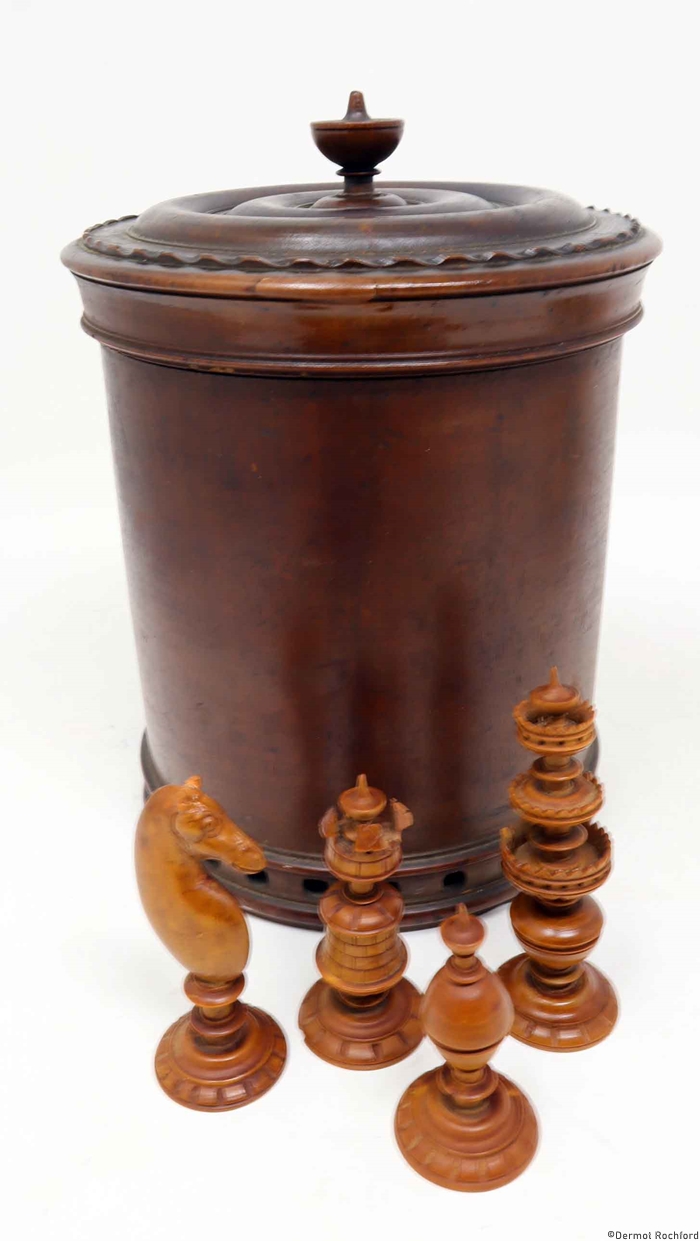 Antique Italian Chess Set