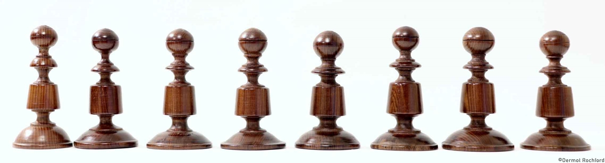 Antique Killarney Chess Set