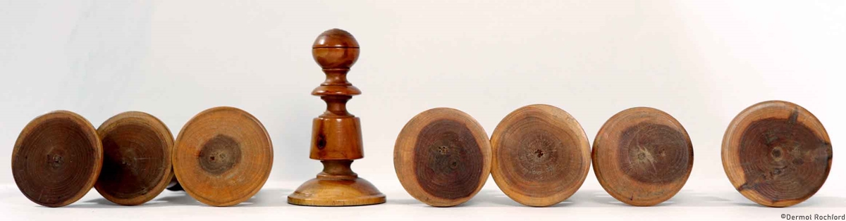 Antique Killarney Chess Set