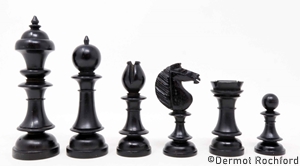 Antique Dublin Pattern Chess Set in boxwood and ebony