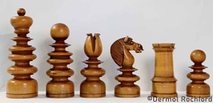 Antique Jaques Unweighted Club St. George Chess Set